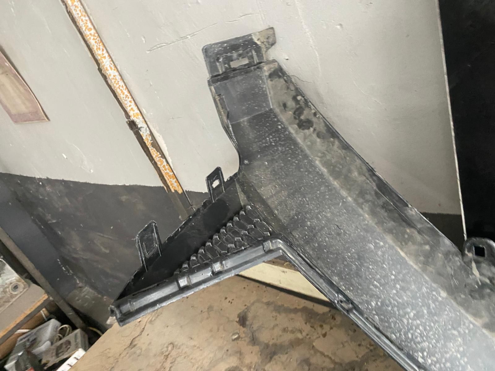 TOYOTA C-HR �N TAMPON SPOYLER�